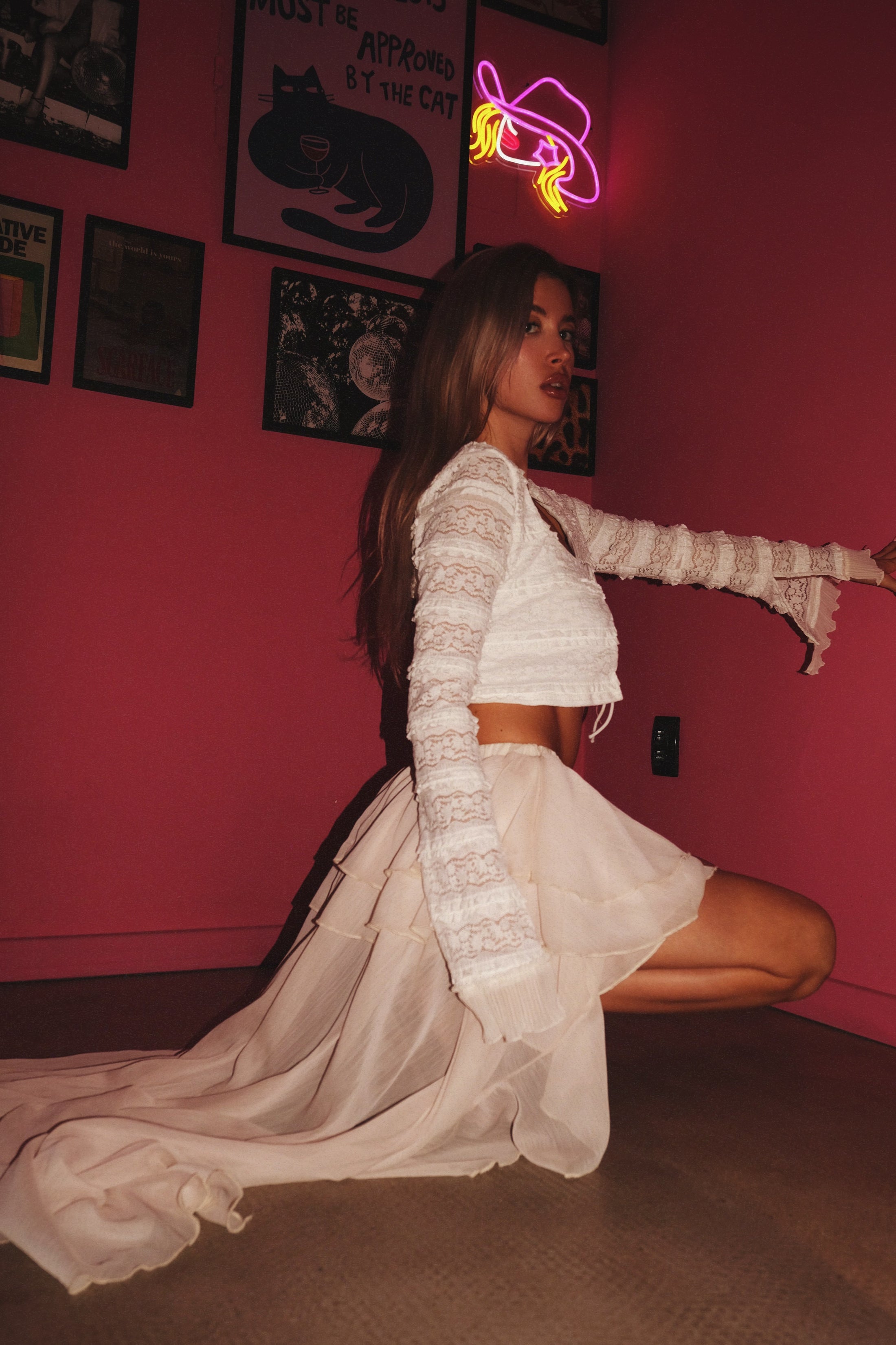 Бяла бохо блуза с връзка