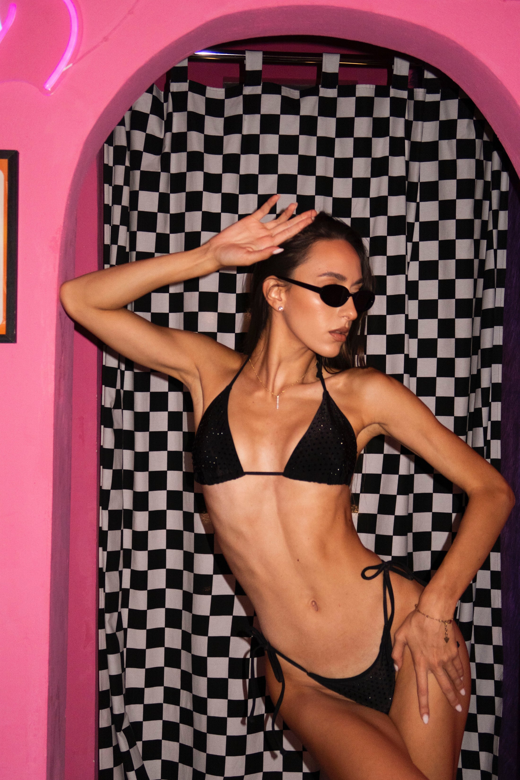 Черен комплект бикини с блясък и връзки