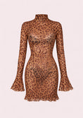 Заредете изображението в програмата за преглед на галерия, Leopard print dress with long sleeves on a light pink background