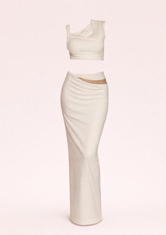 Set with long skirt and top in white
