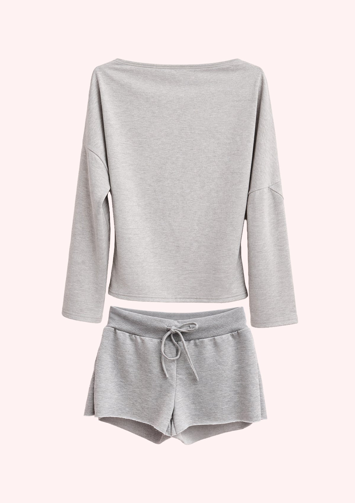 Меко сиво комплектче