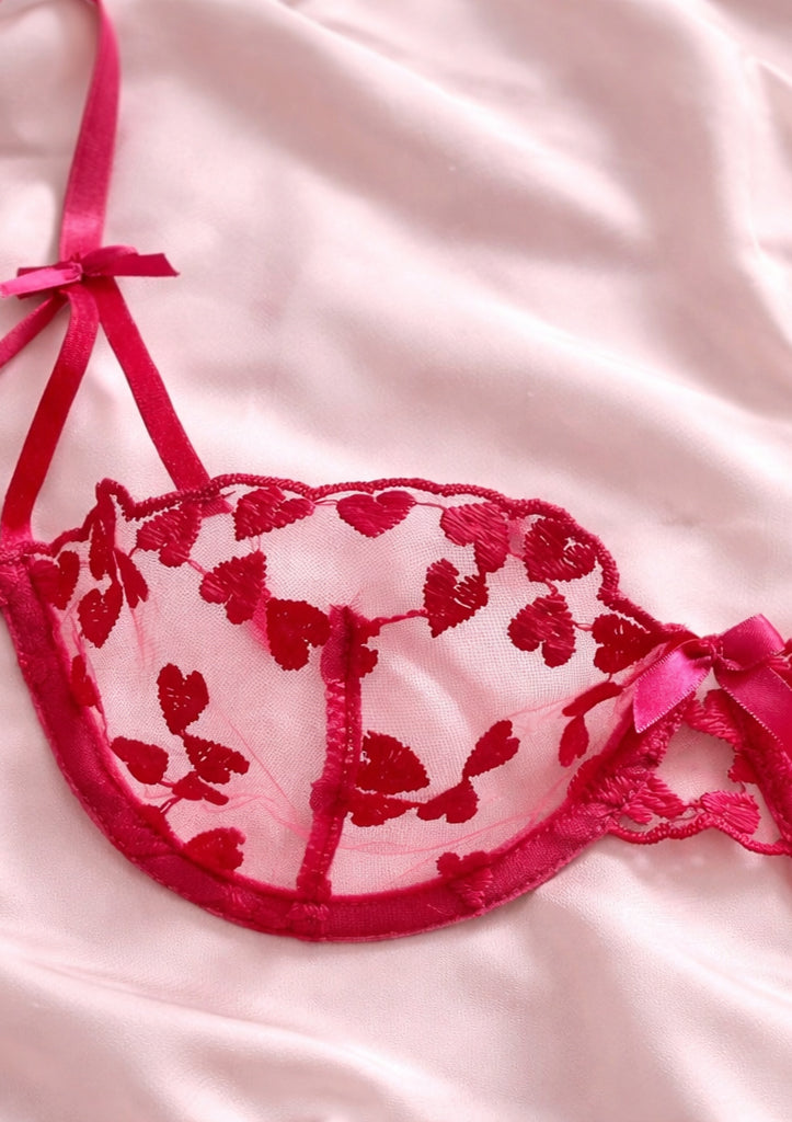 Kiss Me First Set