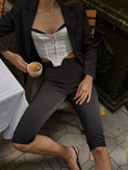 Load image into Gallery viewer, The Noir Capri pants
