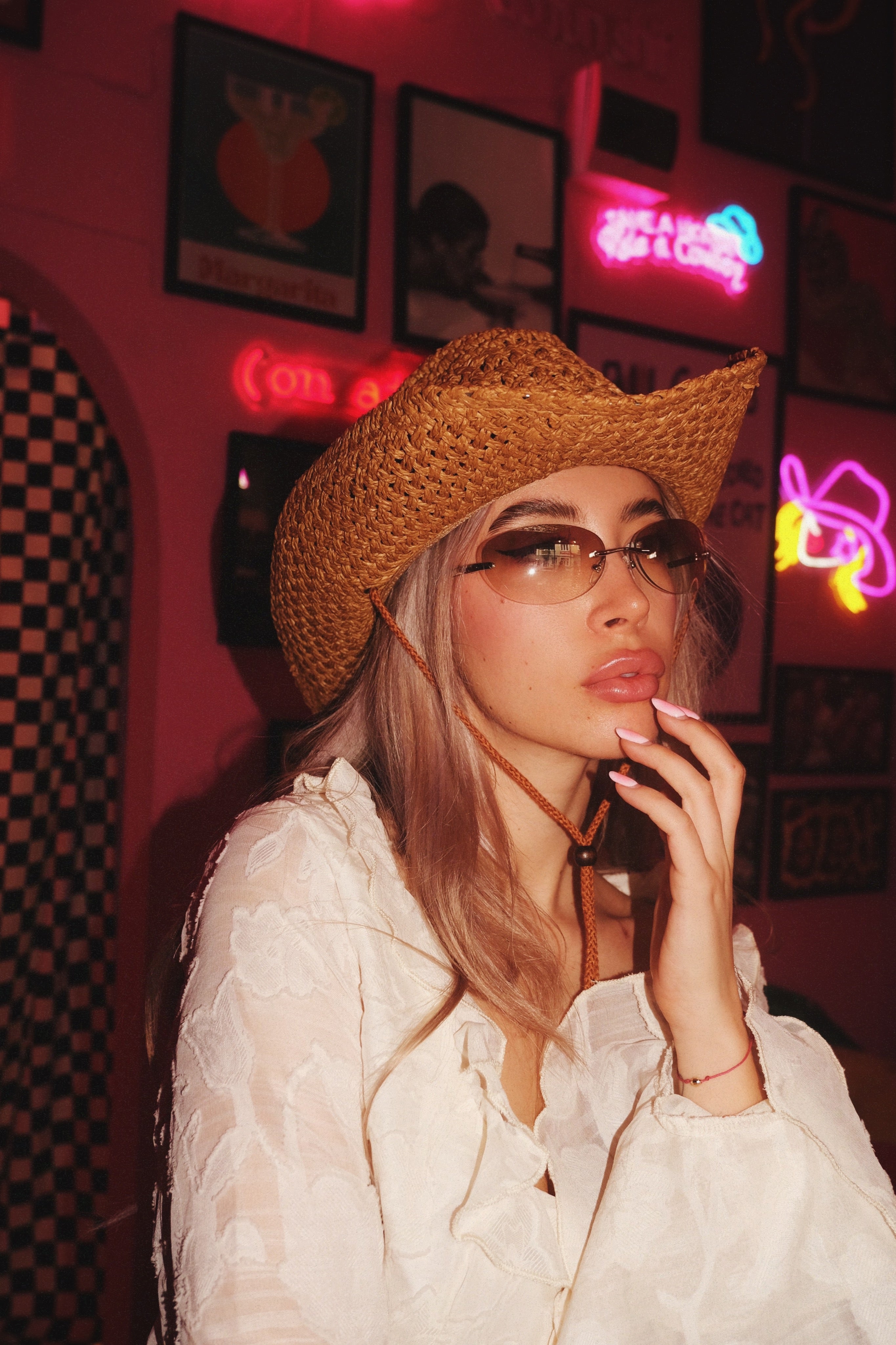 Retro Frameless Oval Glasses