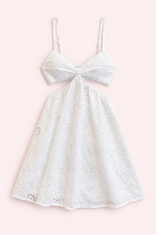 Бяла мечтателна лятна рокля